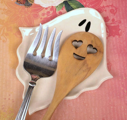 Big Ghost spatula and spoon rest. Spooky soap holder. Ring holder. Halloween decoration. Candy dish. Tea light holder. Bread dish.